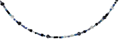 n835