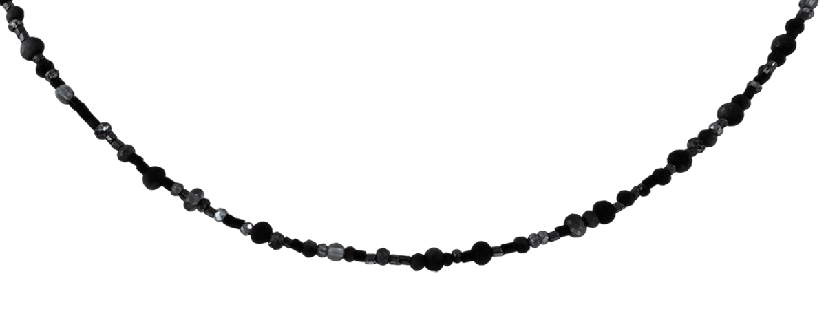 n882